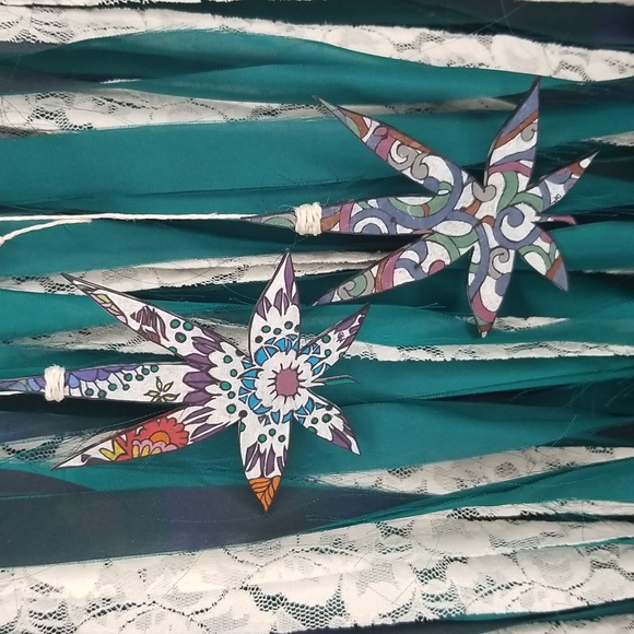 Hand Crafted Upcycled Frame with Hand Drawn Cannabis Leaves - Picture 5 of 8